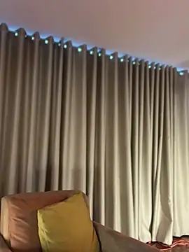 Snapshot of Alice_Biel chatting on 6, 7, 2026 Alice Biel online show from 6, 7, 2026