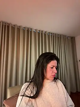 Snapshot of Alice_Biel chatting on 12, 7, 2026 Alice Biel online show from 12, 7, 2026