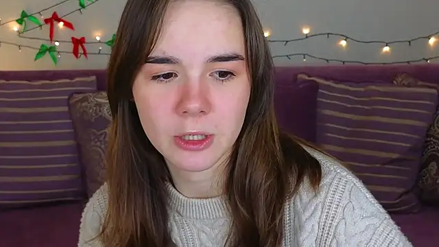 Snapshot of LindaRobertz chatting on 6, 1, 2025 LindaRobertz online show from 6, 1, 2025