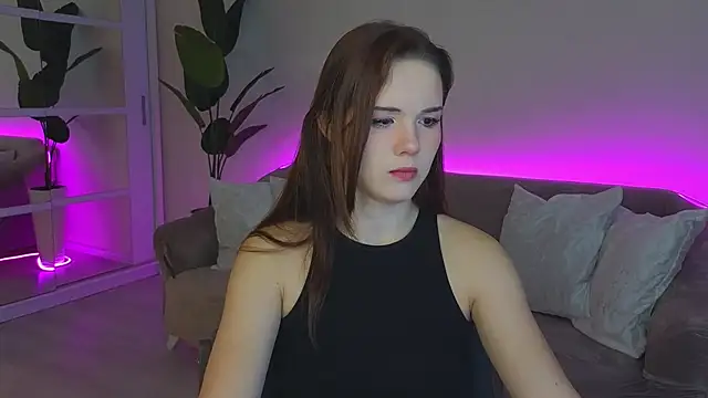 Snapshot of LindaRobertz chatting on 10, 10, 2025 LindaRobertz online show from 10, 10, 2025