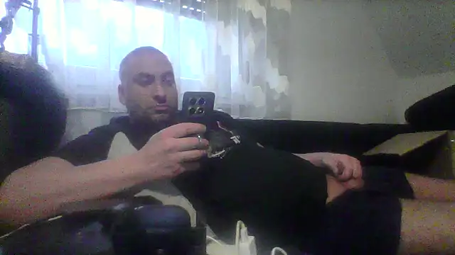 Snapshot of NewyorkDimi chatting on 11, 1, 2025 NewyorkDimi online show from 11, 1, 2025