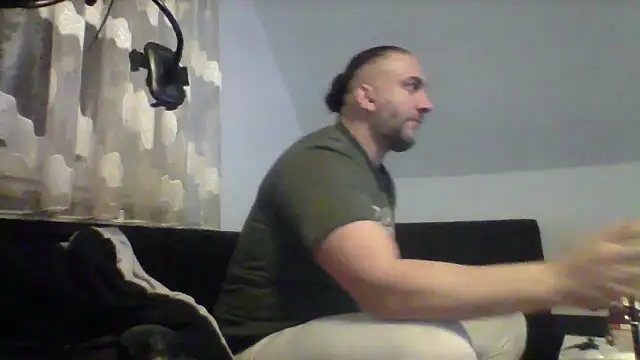 Snapshot of NewyorkDimi chatting on 9, 11, 2025 NewyorkDimi online show from 9, 11, 2025