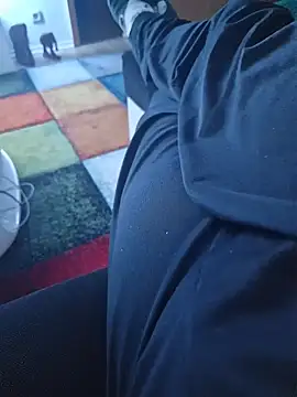 Snapshot of Warumnicht1980 chatting on 8, 11, 2025 Warumnicht1980 online show from 8, 11, 2025