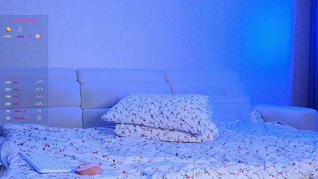 Snapshot of elsa_limerence chatting on 13, 1, 2025 elsa limerence online show from 13, 1, 2025