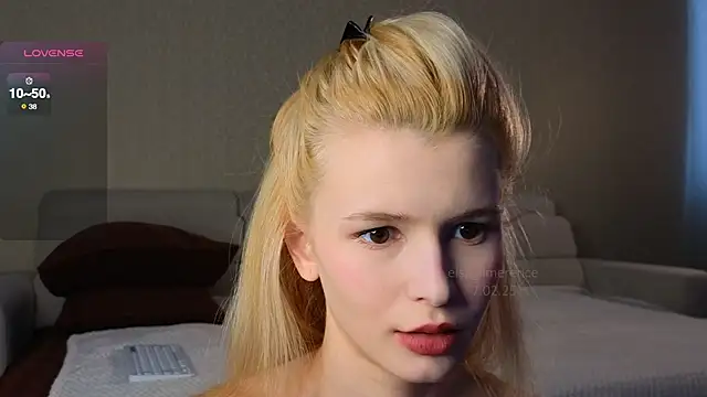 Snapshot of elsa_limerence chatting on 7, 2, 2025 elsa limerence online show from 7, 2, 2025
