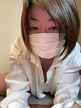 Snapshot of Yukimi- chatting on 16, 12, 2025 Yukimi- online show from 16, 12, 2025