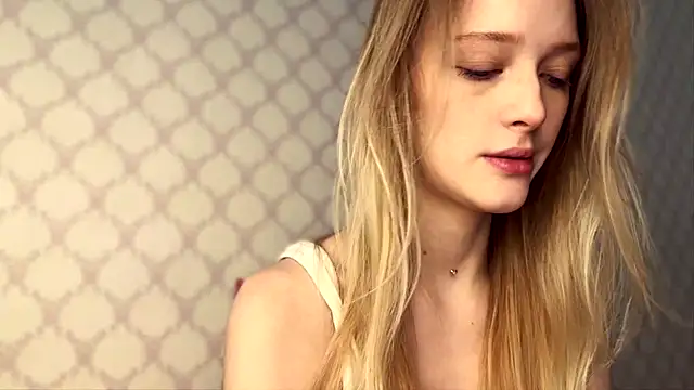 Evvie Summn1 online show from 10, 3, 2026