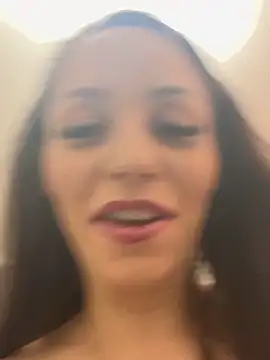 Snapshot of Chiara0102 chatting on 29, 4, 2026 Chiara0102 online show from 29, 4, 2026
