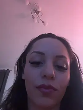 Snapshot of Chiara0102 chatting on 18, 5, 2026 Chiara0102 online show from 18, 5, 2026