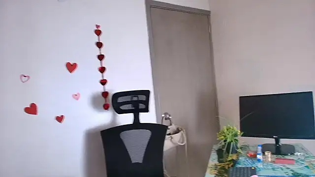 Snapshot of Zuzana21 chatting on 13, 2, 2026 Zuzana21 online show from 13, 2, 2026