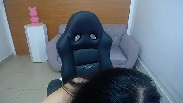 Snapshot of Chinatsu_t chatting on 19, 12, 2025 Chinatsu t online show from 19, 12, 2025