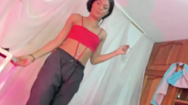 Snapshot of Itsme_Daniela chatting on 27, 4, 2026 Itsme Daniela online show from 27, 4, 2026