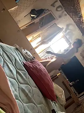 Yasmine47 online show from 17, 9, 2025