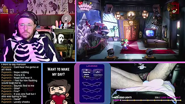 Snapshot of tuxedomasc_95 chatting on 9, 10, 2025 tuxedomasc 95 online show from 9, 10, 2025