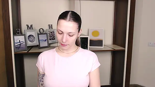 VanessaMay  online show from 24, 3, 2026