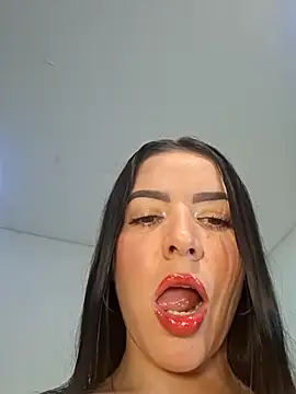 Snapshot of Anal_Luucia chatting on 22, 4, 2026 Anal Luucia online show from 22, 4, 2026
