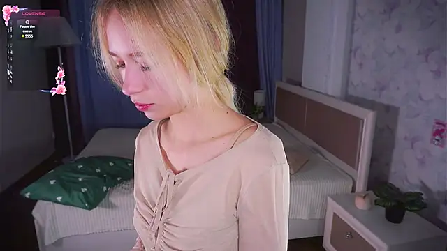 LynetBurby online show from 1, 12, 2025