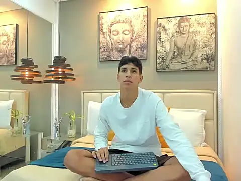 kieran derek online show from 29, 10, 2025