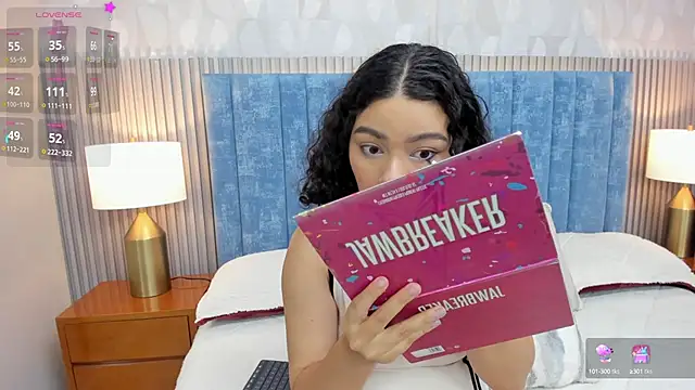 pretty sunlight  online show from 2, 11, 2025