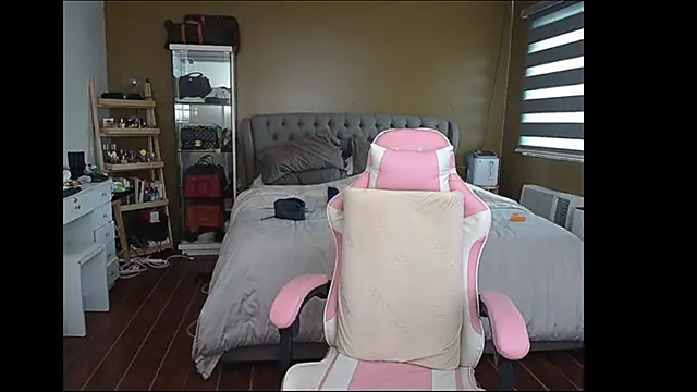 Snapshot of aya_saki chatting on 13, 2, 2025 aya saki online show from 13, 2, 2025