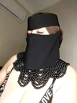 Snapshot of -Arab_milf- chatting on 24, 1, 2025 -Arab milf- online show from 24, 1, 2025