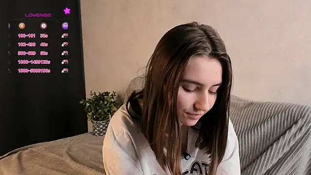 MeghanElson online show from 27, 1, 2025