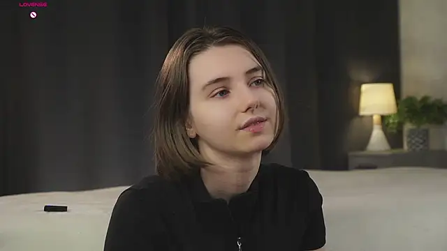 MeghanElson online show from 17, 2, 2026