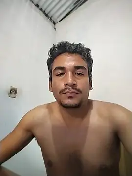 Snapshot of ArmandoDG18 chatting on 5, 7, 2026 ArmandoDG18 online show from 5, 7, 2026