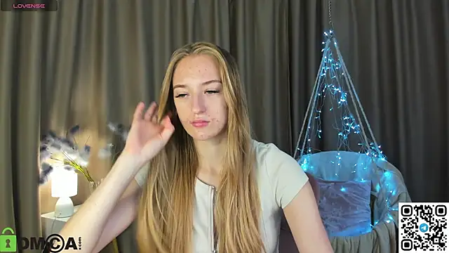 Stacy River online show from 30, 9, 2025