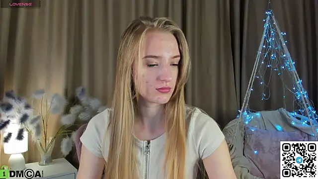 Stacy River online show from 9, 11, 2025