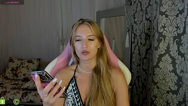 Snapshot of Stacy_River chatting on 18, 7, 2026 Stacy River online show from 18, 7, 2026