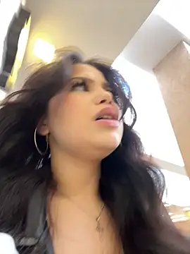 Chloe  Moon online show from 8, 9, 2025