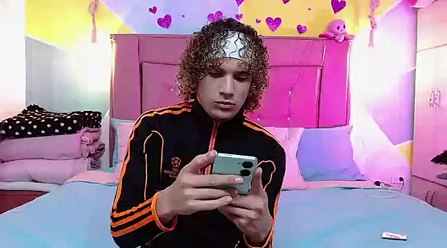 Snapshot of tylor_boy chatting on 20, 3, 2025 tylor boy online show from 20, 3, 2025