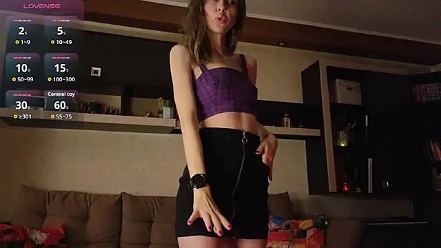 Snapshot of NinaNovalicious chatting on 4, 6, 2026 NinaNovalicious online show from 4, 6, 2026