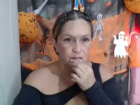 mom son dirty online show from 19, 10, 2025