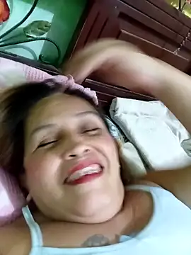 mom son dirty online show from 11, 4, 2026