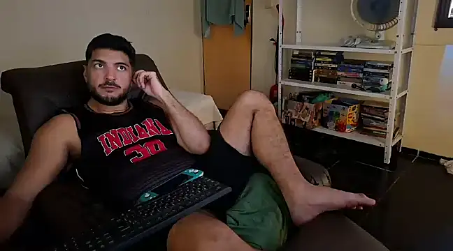 Snapshot of LUH133 chatting on 20, 12, 2024 LUH133 online show from 20, 12, 2024