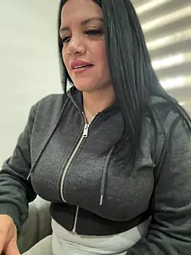 Milff parkerrr online show from 14, 1, 2025