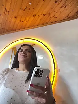 Milff parkerrr online show from 21, 1, 2025