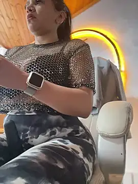 Milff parkerrr online show from 22, 1, 2025