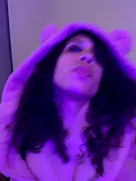 Snapshot of PeacockGoddess chatting on 17, 9, 2025 PeacockGoddess online show from 17, 9, 2025