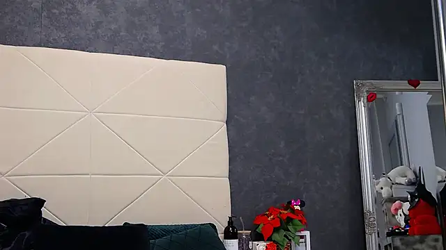 IssaSmith online show from 21, 4, 2026