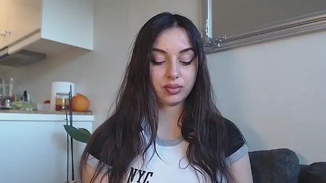 courtneyPerfect online show from 9, 12, 2024