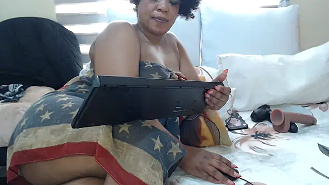 Snapshot of Foxybrownxx1 chatting on 29, 5, 2026 Foxybrownxx1 online show from 29, 5, 2026