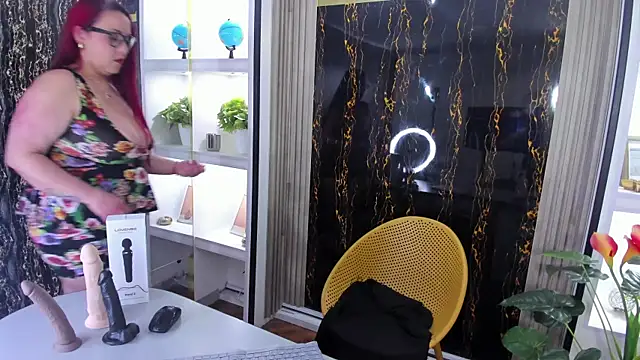 Snapshot of MirandaRossi chatting on 19, 2, 2025 MirandaRossi online show from 19, 2, 2025