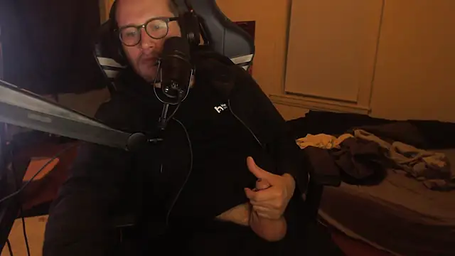 chicostick413 online show from 26, 9, 2025