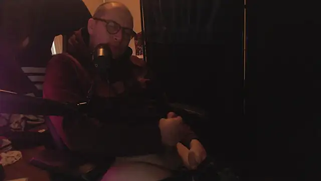 chicostick413 online show from 26, 11, 2025