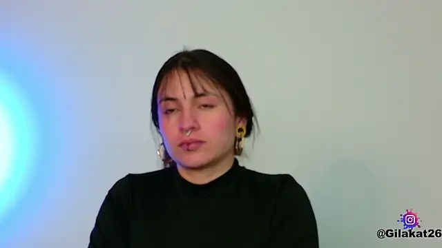 Snapshot of GilaKat chatting on 14, 12, 2025 GilaKat online show from 14, 12, 2025