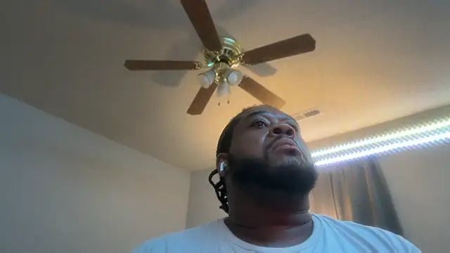 Snapshot of bigtennesseeboy chatting on 5, 8, 2026 bigtennesseeboy online show from 5, 8, 2026