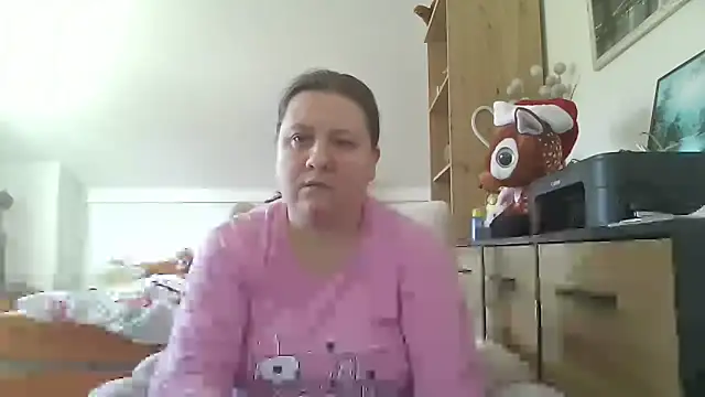 Snapshot of ReifeVenna chatting on 2, 2, 2026 ReifeVenna online show from 2, 2, 2026